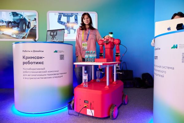 TEMİZLİK ROBOTLARI RUS HAVALİMANLARINDA GÖREV BAŞINDA